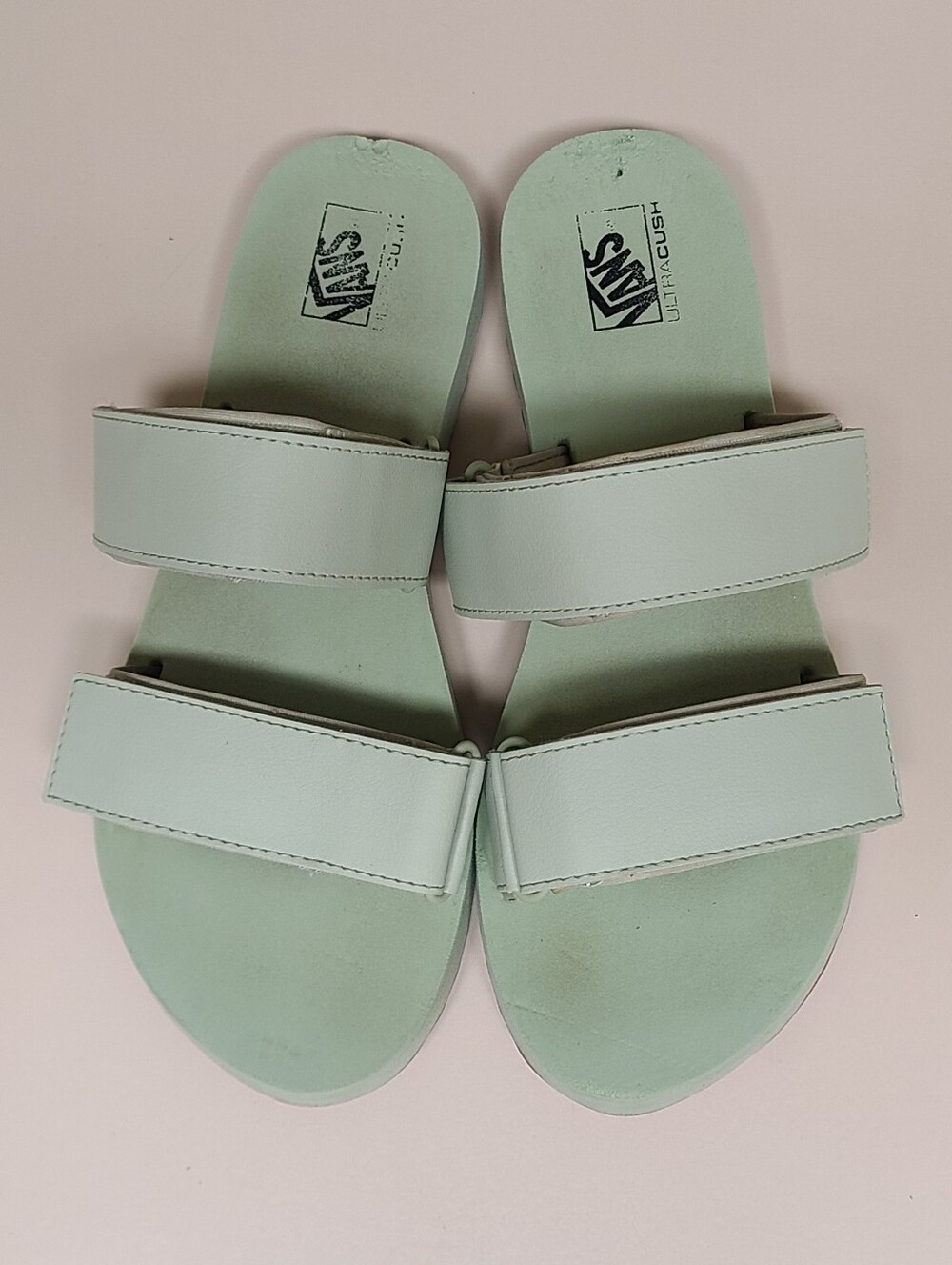 Vans Cayucas slide sandals size 10